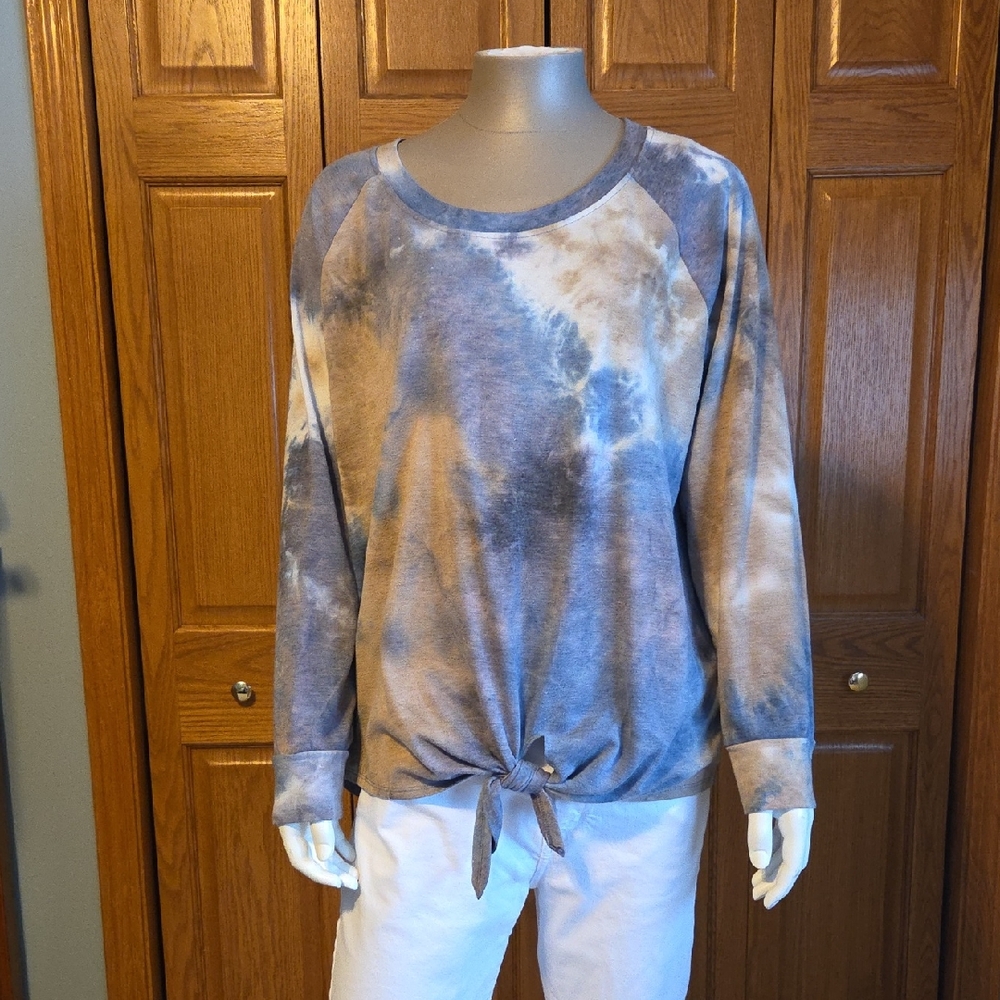 nine britton Blue and Brown Tie-Dye Front Knot Pullover